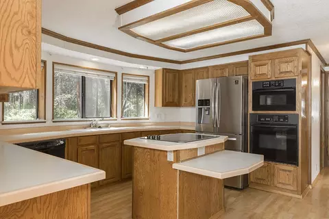 660 E Fork Rd, Williams, OR 97544 photo 7