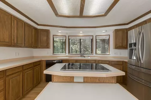 660 E Fork Rd, Williams, OR 97544 photo 10