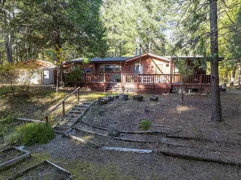 660 E Fork Rd, Williams, OR 97544