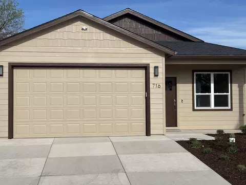 716 Dahl Pl # 19, Medford, OR 97501