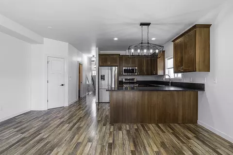 307 Everett Way, Talent, OR 97540 photo 9