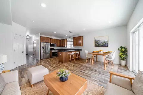 307 Everett Way, Talent, OR 97540 photo 7