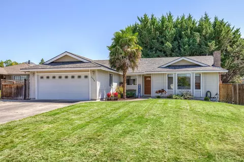 2538 Seville Cir, Medford, OR 97504