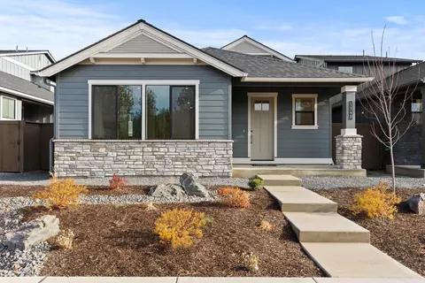 1340 NW Ochoa Dr, Bend, OR 97703