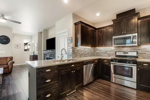 Kitchen - 20775 NE Boulderfield Ave, Bend, OR 97701 photo 2 of 3
