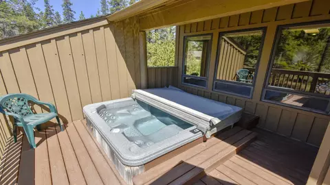 Exterior - 57671 Poplar Ln #23, Sunriver, OR 97707 photo 4 of 7
