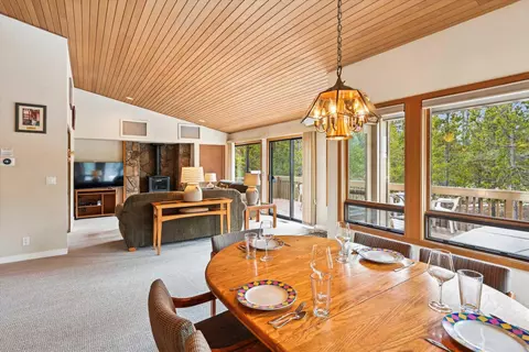 Dining - 57671 Poplar Ln #23, Sunriver, OR 97707 photo 4 of 4