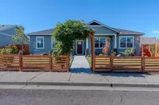 185 Suncrest Rd, Talent, OR 97540