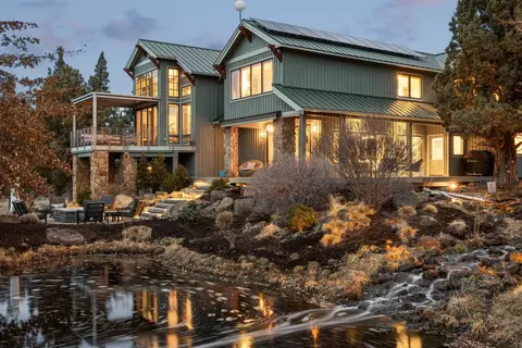 Exterior - 61845 Ten Barr Ranch Rd, Bend, OR 97701 photo 2 of 20
