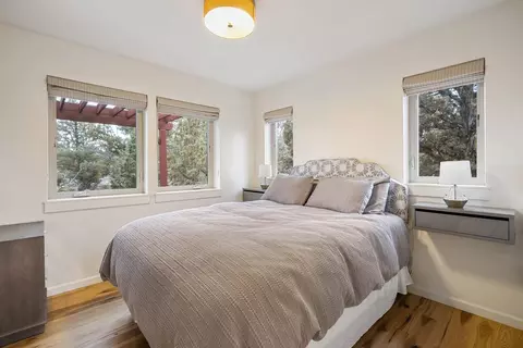 Bedroom - 61845 Ten Barr Ranch Rd, Bend, OR 97701 photo 6 of 7