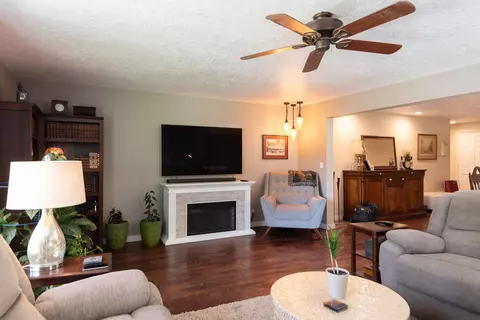 Other - 60811 Windsor Dr, Bend, OR 97702 photo 5 of 14