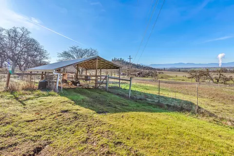 924 W Linn Rd, Eagle Point, OR 97524 photo 52