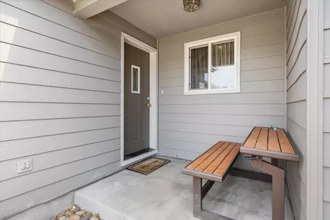 Exterior - 1324 Benjamin Ct, Central Point, OR 97502 photo 4 of 6