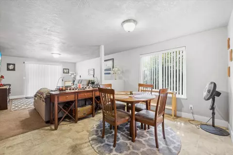 Dining - 1324 Benjamin Ct, Central Point, OR 97502 photo 1 of 1