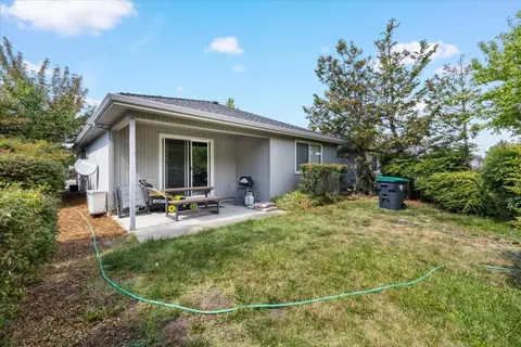 Exterior - 1324 Benjamin Ct, Central Point, OR 97502 photo 6 of 6