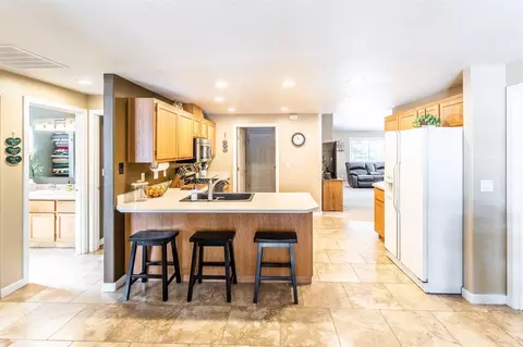 20710 Justice Ln, Bend, OR 97701 photo 9