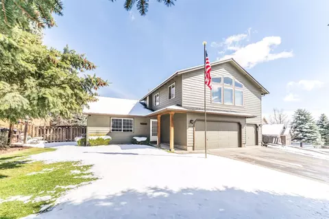 20710 Justice Ln, Bend, OR 97701