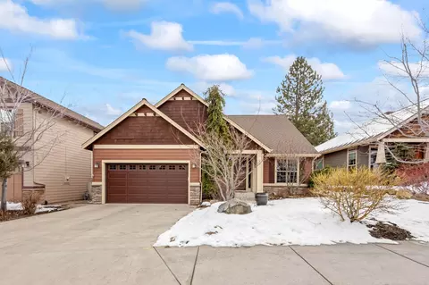 60826 Whitney Pl, Bend, OR 97702