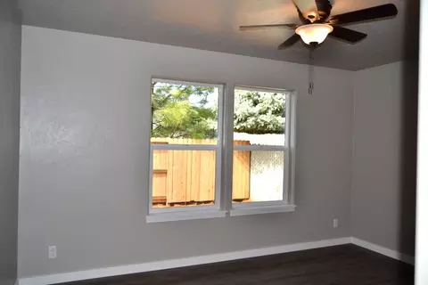 Bedroom - 282 Gamay Dr, Cave Junction, OR 97523 photo 3 of 5
