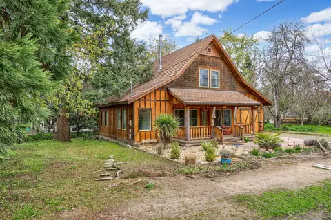 660 S Third St, Jacksonville, OR 97530
