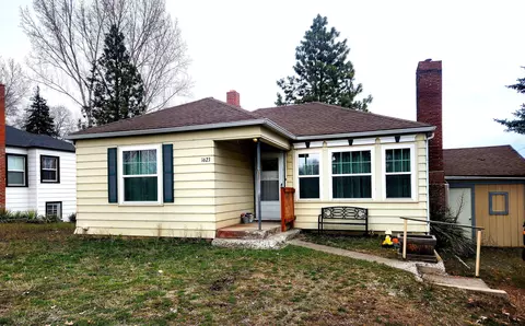 1623 Arthur St, Klamath Falls, OR 97603