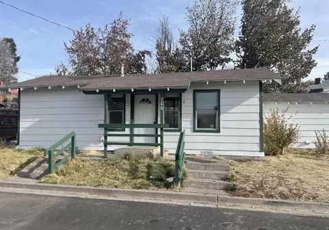 706 Uerlings St, Klamath Falls, OR 97601