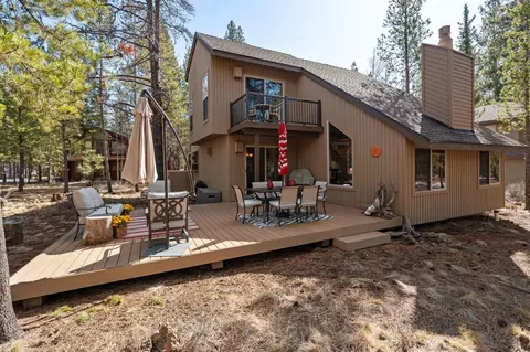 Exterior - 17884 Flat Top Ln, Sunriver, OR 97707 photo 6 of 10