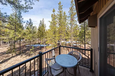 Exterior - 17884 Flat Top Ln, Sunriver, OR 97707 photo 2 of 10