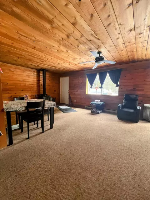 Living - 17515 Holgate Ct, La Pine, OR 97739 photo 1 of 1
