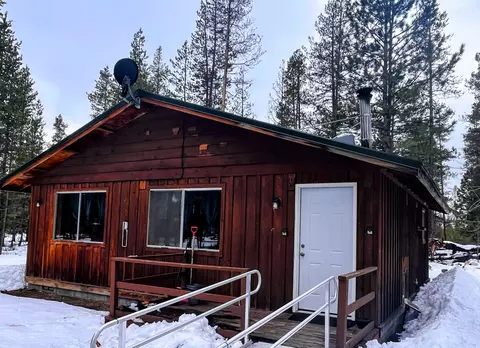 Exterior - 17515 Holgate Ct, La Pine, OR 97739 photo 2 of 4