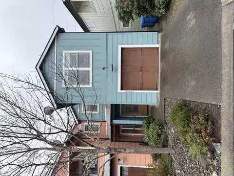 1222 Fruitdale Dr, Grants Pass, OR 97527