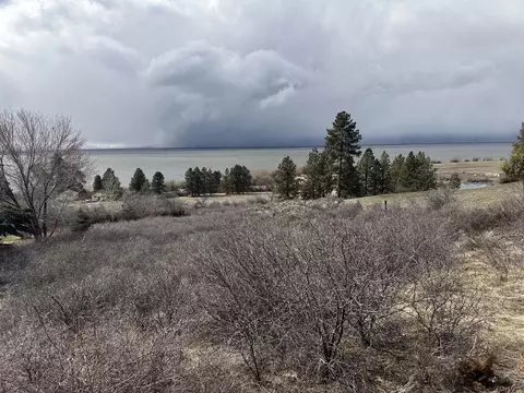 oregon shores drive, Chiloquin, OR 97624