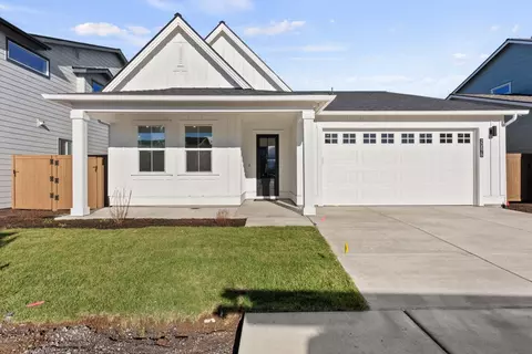 20878 SE Delta Dr, Bend, OR 97702