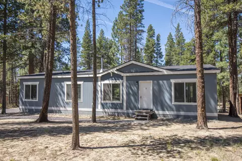 1915 Checkrein Ln, La Pine, OR 97739