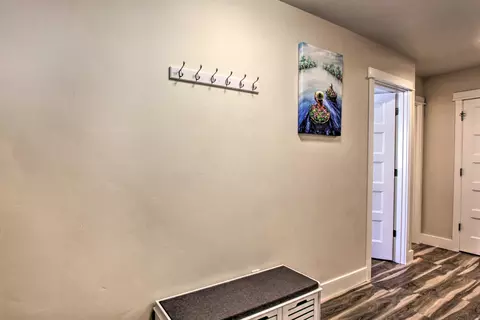 Entry Way - 1738 NE 4th St #2, Bend, OR 97701 photo 1 of 1
