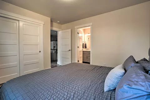 Bedroom - 1738 NE 4th St #2, Bend, OR 97701 photo 3 of 11