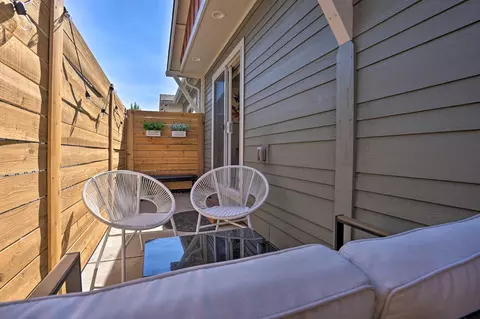 Exterior - 1738 NE 4th St #2, Bend, OR 97701 photo 3 of 4