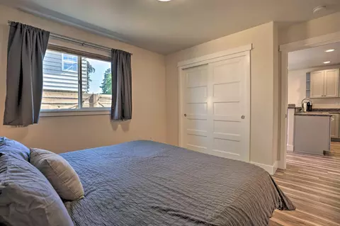 Bedroom - 1738 NE 4th St #2, Bend, OR 97701 photo 4 of 11
