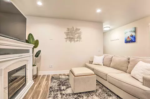 Living - 1738 NE 4th St #2, Bend, OR 97701 photo 2 of 3