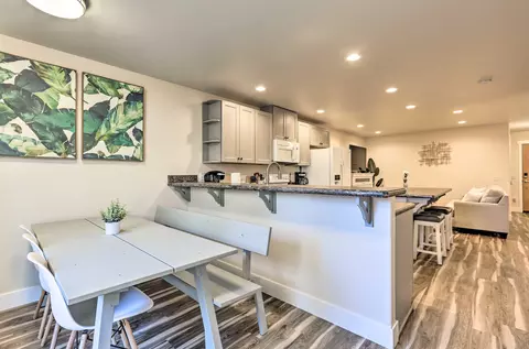 Dining - 1738 NE 4th St #2, Bend, OR 97701 photo 3 of 3