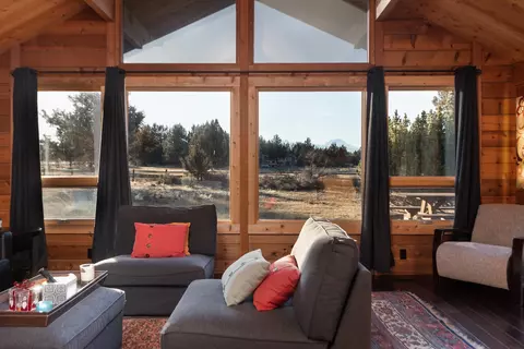 18955 Pinehurst Rd, Bend, OR 97703 photo 3