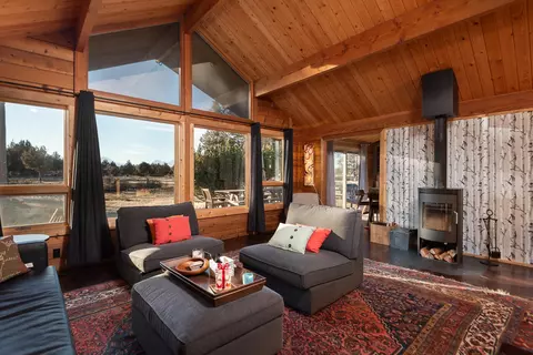 18955 Pinehurst Rd, Bend, OR 97703 photo 4