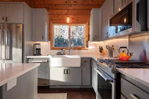 18955 Pinehurst Rd, Bend, OR 97703 photo 10