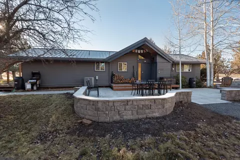 18955 Pinehurst Rd, Bend, OR 97703
