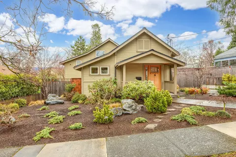 280 Liberty St, Ashland, OR 97520