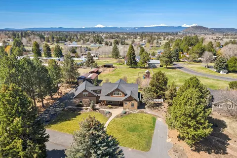 61939 Dobbin Rd, Bend, OR 97702