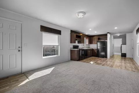 61292 Parrell Rd #31, Bend, OR 97702 photo 2