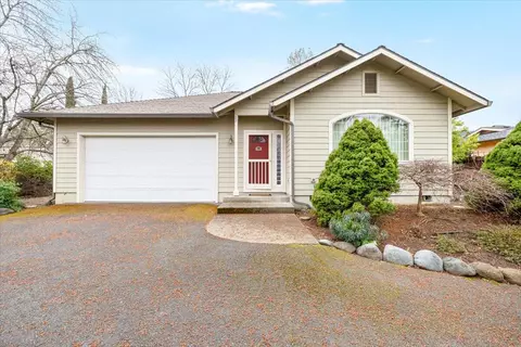 643 Faith Ave, Ashland, OR 97520