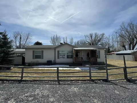 653 Riverside Dr, Burns, OR 97720