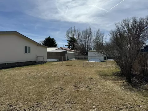 653 Riverside Dr, Burns, OR 97720 photo 5